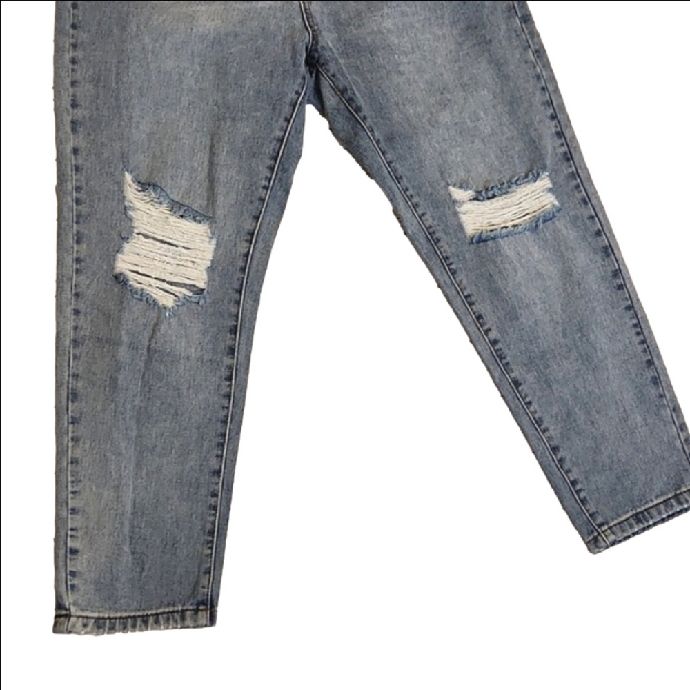 NWT Womens MISSGUIDED Riot high rise distressed mom jeans size 10S. - Picture 3 of 15